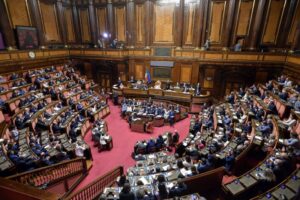 Governo, il Senato approva la fiducia con 95 sì. Non votano Lega, Fi, M5s