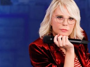 Dietro le quinte di C’è posta per te: il retroscena svelato dal postino