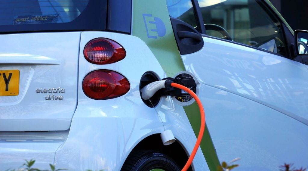 Sicilia, cresce la mobilità più “verde” ma il parco auto resta ancora vecchio