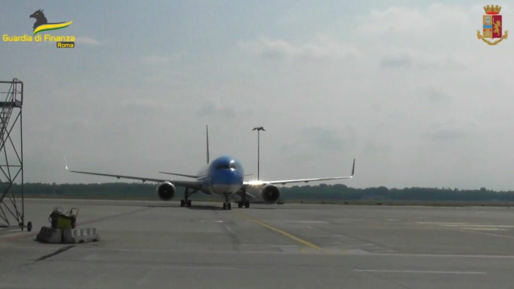 Tra i 100 latitanti più pericolosi in Italia, estradato il narcotrafficante