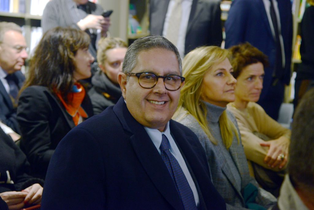 Nella città di Milano, Giuseppe Girgenti e Mauro Crippa hanno presentato il loro libro "Umano poco...