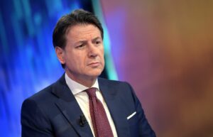 Conte annuncia la rinuncia ai ruoli di Governo in Puglia