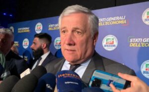 Il ministro degli Esteri, Antonio Tajani, ha espresso preoccupazione per la situazione molto tesa in...