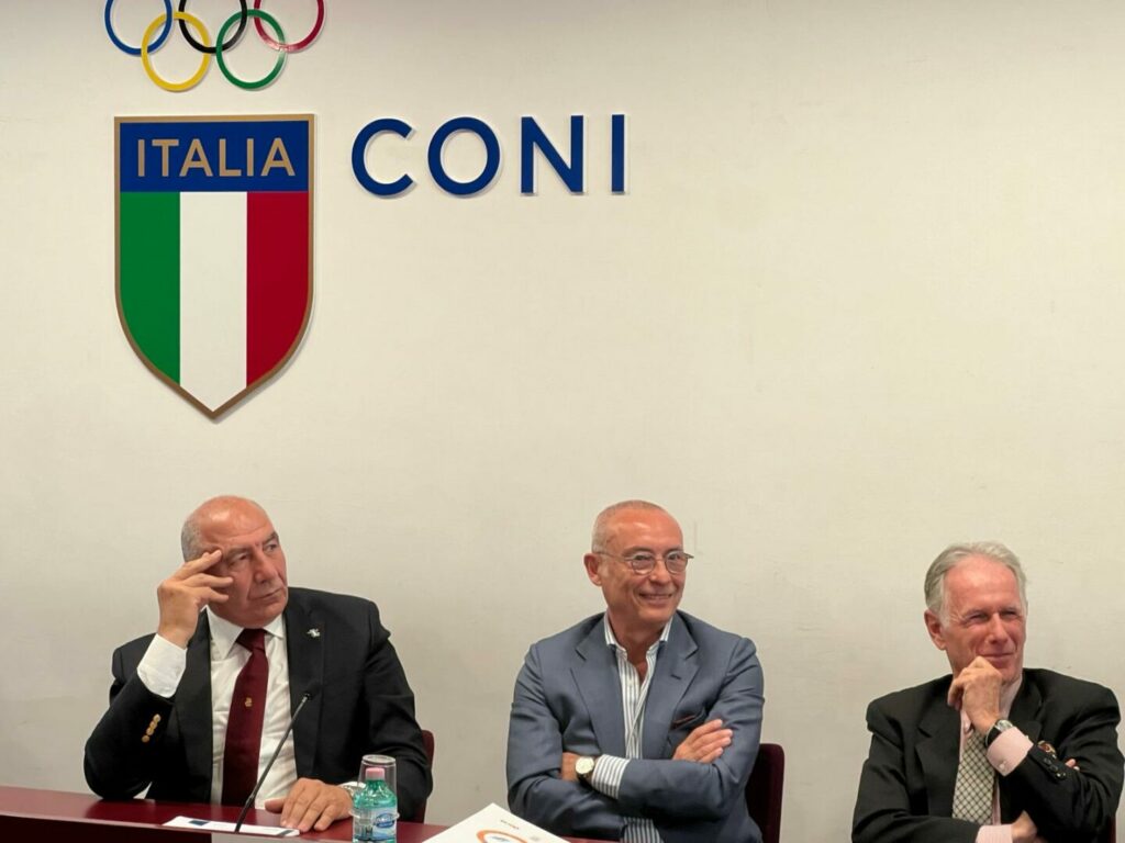 La Federcanottaggio conferma il suo impegno nel sociale anche per il 2024. Durante una conferenza...