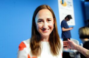 La scrittrice Sophie Kinsella annuncia di avere un cancro al cervello