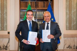 Firmano due protocolli su prevenzione antimafia Piantedosi e Occhiuto