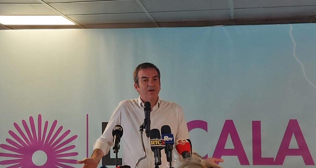 Il presidente della Regione Calabria, Roberto Occhiuto, ha dichiarato di voler rimanere in carica...