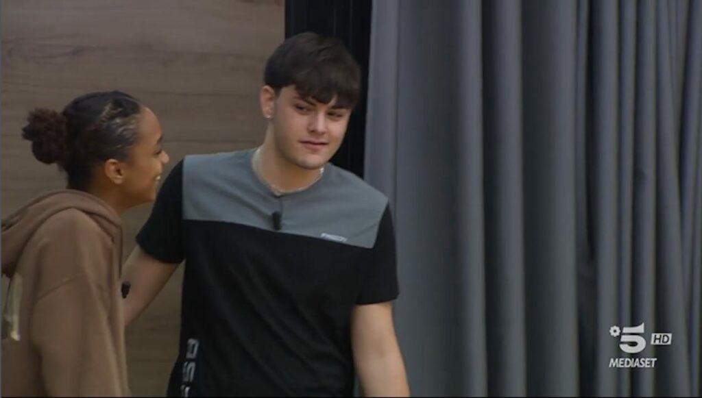 Petit, allievo di Rudy Zerbi, diventa il protagonista di un duro sfogo durante la competizione del...