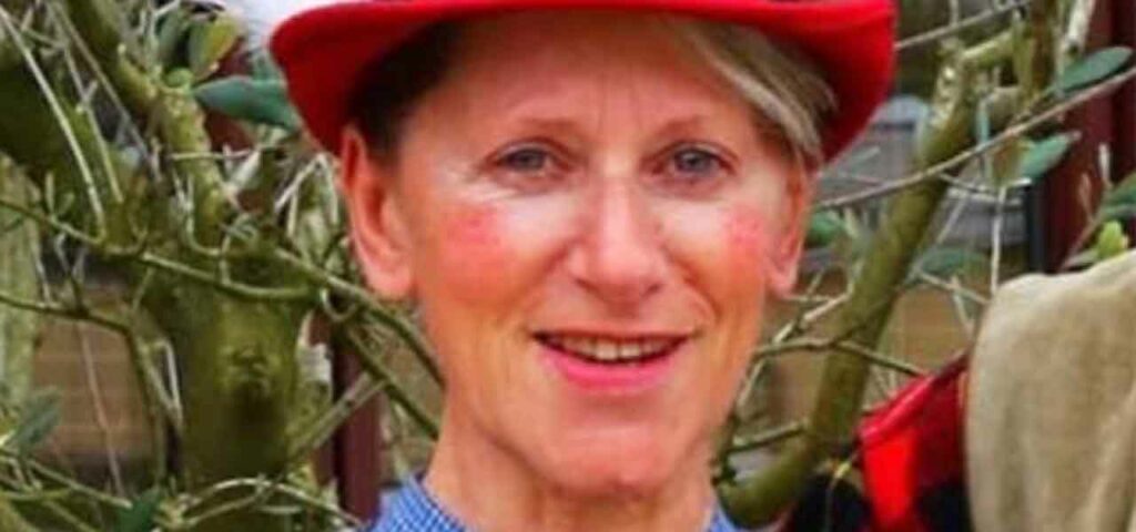 Silvia minaccia di mostrare le immagini di sua cugina picchiata come i Cucchi