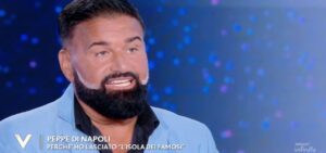 Peppe Di Napoli, ospite a Verissimo dopo aver abbandonato l'Isola dei famosi 2024, ha svelato il...