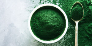 Alga Klamath: vantaggi e svantaggi di un superfood molto discusso