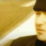 “Breathe” di Midge Ure: il successo del 1996 torna in primo piano grazie allo spot televisivo di Swatch