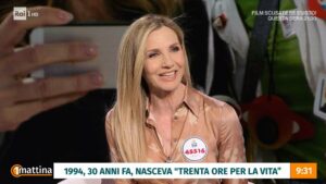 Per Lorella Cuccarini la famiglia è al centro di tutto” / “Lorella Cuccarini: il coraggio di fare tutte le cose per bene