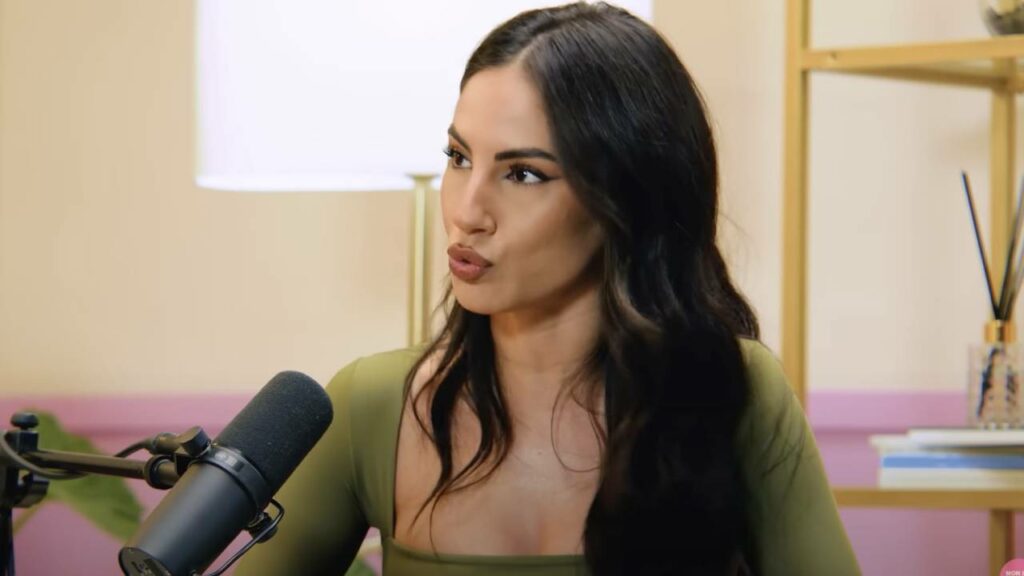 Giulia De Lellis è una nota figura del mondo dello spettacolo italiano, famosa per la sua...