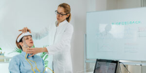 Il biofeedback è una tecnica che permette di monitorare e controllare le funzioni fisiologiche del...