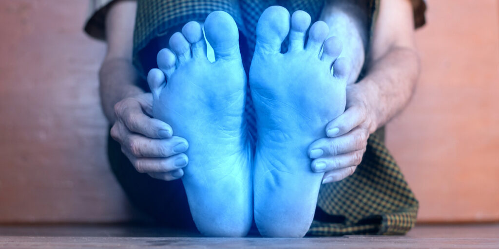 Cause di mani e piedi freddi: quando è necessario consultare un medico