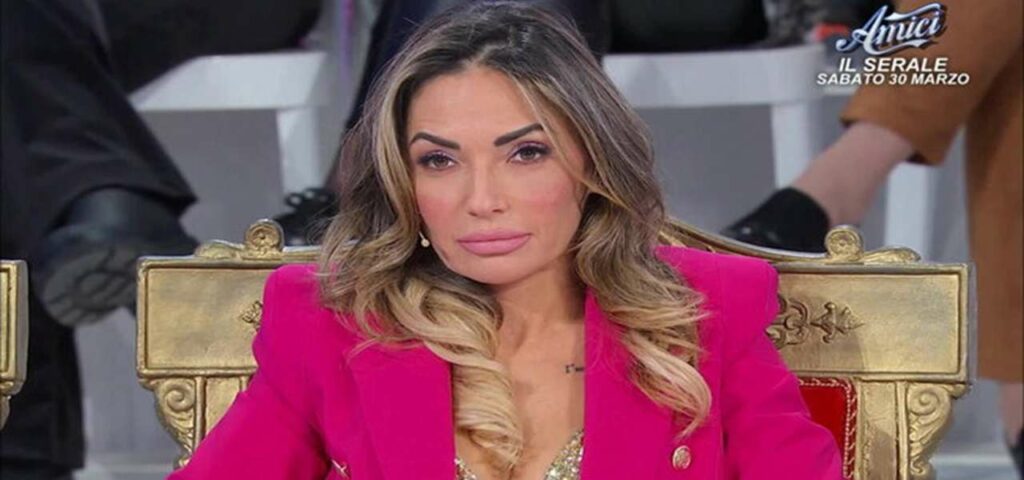 ida-platano-tronista-uomini-donne.jpg