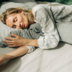 Difficoltà nel risveglio: l’influenza dell’inerzia del sonno su alcune persone