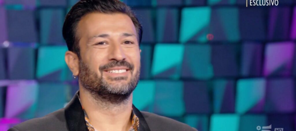 Lele Spedicato, chitarrista dei Negramaro, ha affrontato un ictus che lo ha portato in coma...