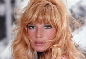 Monica Vitti, nota con il nome d'arte di Maria Luisa Ceciarelli, è stata un'icona del cinema...