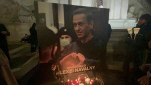 Fiaccolata in piazza del Campidoglio per Aleksej Navalny