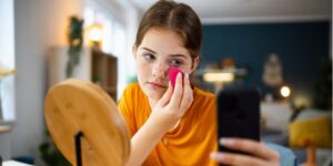 Sindrome dei corpi multipli: un fenomeno in aumento sui social