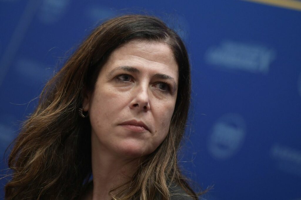 Il 13 aprile 2019, a Roma, Alessandra Todde ha partecipato alla presentazione delle cinque donne...