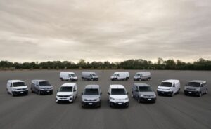 Stellantis rafforza la sua posizione di leader in Italia nel settore dei veicoli commerciali.