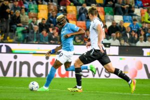 Victor Osimhen del Napoli in azione durante Udinese Calcio vs SSC Napoli, match di Serie A italiana...