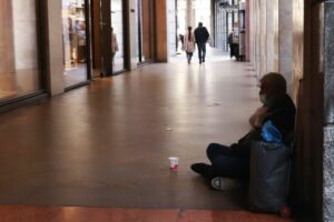 Il 22,8% della popolazione italiana si trova a rischio di povertà o esclusione sociale
