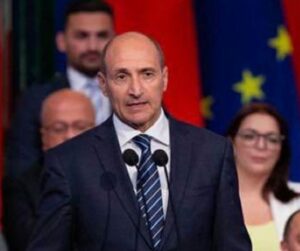 Il vice primo ministro maltese, Chris Fearne, ha presentato le sua dimissioni dal governo laburista...