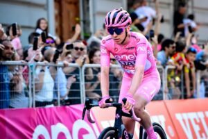 A Perugia, un capolavoro atletico si è svolto durante la settima tappa del Giro d'Italia 2024. La...