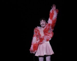 Nemo ha vinto l'edizione 2024 dell'Eurovision Song Contest con la sua canzone "The Code". Il...