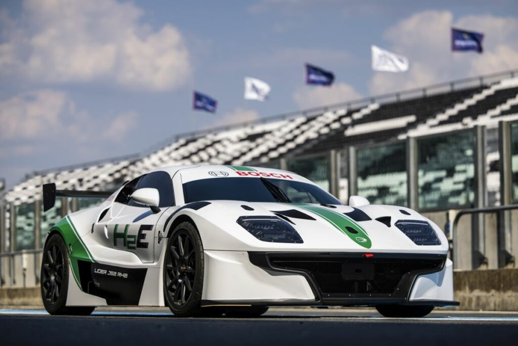 Il 15 giugno 2023, sulla pista del Circuit de Nevers Magny-Cours a Magny-Cours, in Francia, è stato...