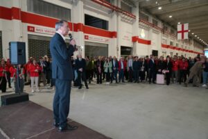 Il nuovo Padiglione Ortofrutticolo del Mercato Alimentare di Milano ha aperto oggi in presenza del...