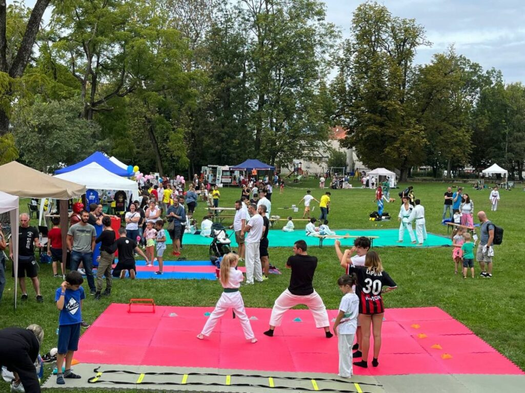 ROMA (ITALPRESS) – Cento città, grandi e piccole, parteciperanno alla quarta edizione dello...