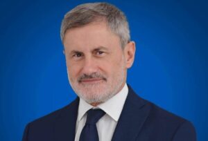 A Palermo, il segretario nazionale di "Indipendenza!", Gianni Alemanno, sottolinea l'importanza di...