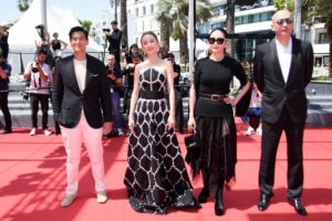 Eddie Li, Tong Liya, Liang Jing e Guan Hu hanno partecipato alla proiezione e al red carpet di...