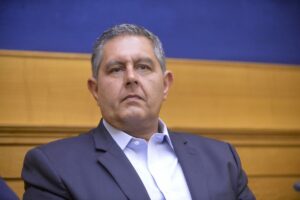 Toti difende la sua azione come motivata dall’interesse pubblico