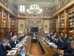 Musumeci presenta il Piano di Governo per i Campi Flegrei alle Regioni e ai Comuni