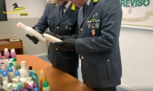 17.225 cosmetici cancerogeni sequestrati nel trevigiano