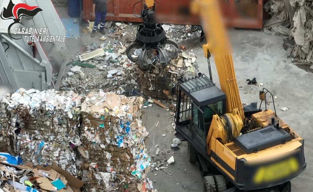 Sgombero di traffico illecito di rifiuti e corruzione: 12 arresti in Campania