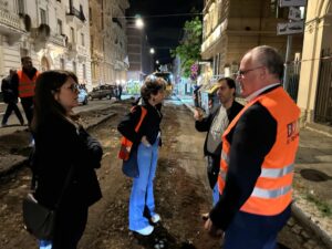 Sindaco Gualtieri visita le strade di Prati di notte durante il Giubileo