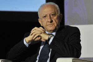 NAPOLI (ITALPRESS) – Il presidente della Regione Campania, Vincenzo De Luca, ha commentato con...