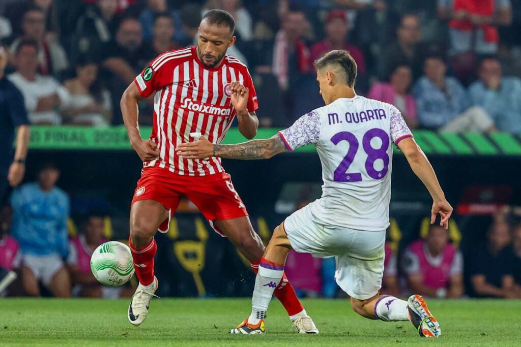 Ayoub El Kaabi dell'Olympiacos F.C. e Lucas Martínez Quarta dell'ACF Fiorentina durante la finale...
