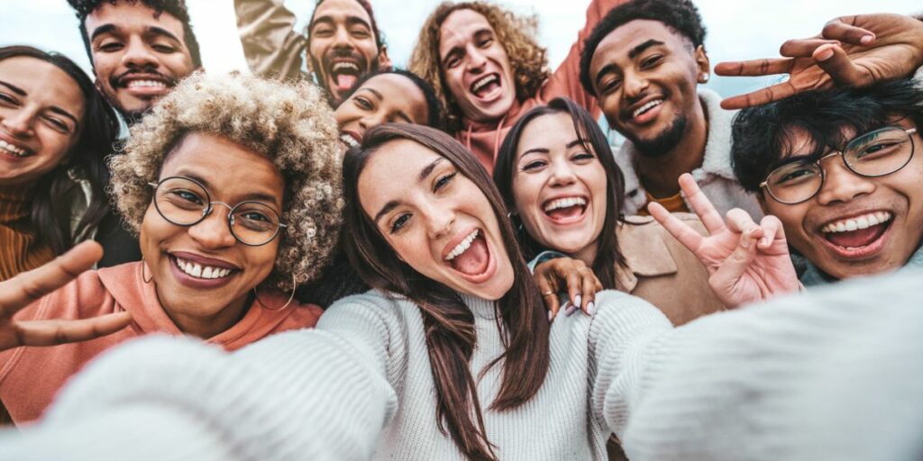 WeWorld Festival ritorna con “Usciamo dalla bolla”: il significato di passare il microfono