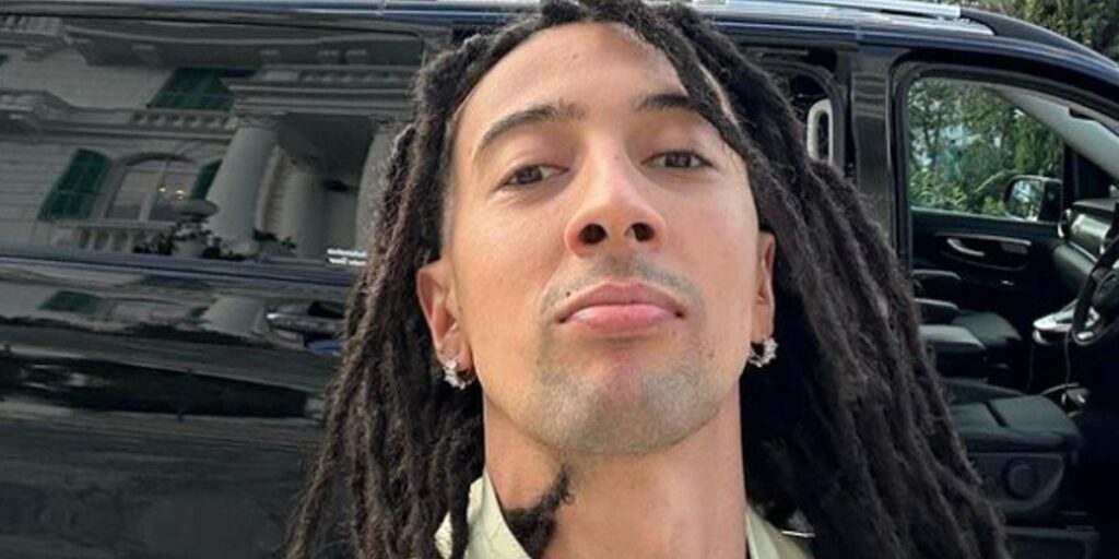 Il 21 maggio scorso, il noto rapper e cantante Ghali, il cui vero nome è Ghali Amdouni, ha...