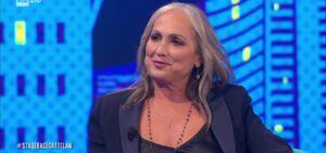 La maestra Alessandra Celentano è un volto iconico di Amici di Maria De Filippi. Durante...