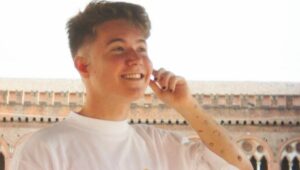 Alfa: dai primi passi al Festival di Sanremo 2024