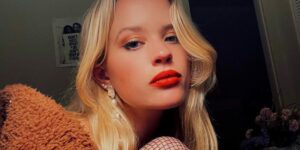 Ava Phillippe risponde alle critiche sul suo peso: “Sono chi sono”